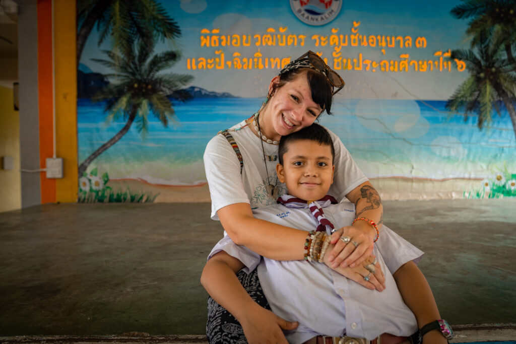 School Phuket hug